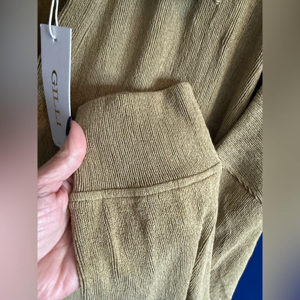 Oversized Gilli Collared L/S Textured Sample Top - Picture 4 of 8
